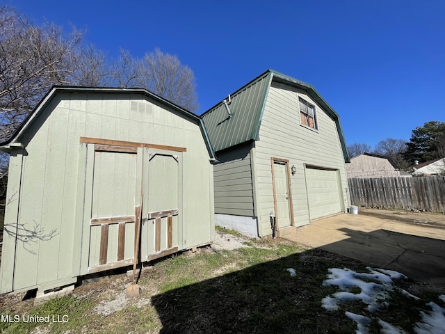 view of outbuilding