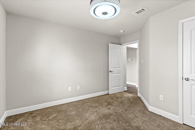 unfurnished bedroom featuring carpet