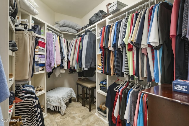 23 Callaway Ct, Hattiesburg, MS 39402 - view of walk in closet