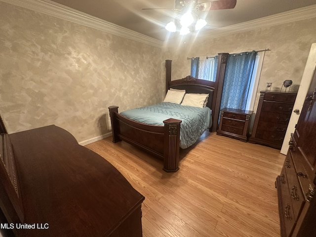 713 Hawthorn Green Dr, Ridgeland, MS 39157 - bedroom with light wood-style floors, ornamental molding, a ceiling fan, and wallpapered walls