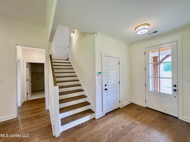 entryway featuring hardwood / wood-style floors