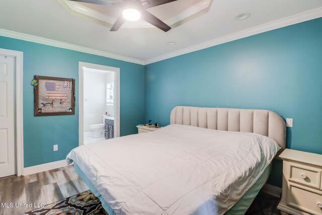 8412 Kaleki Pl, Diamondhead, MS 39525 - bedroom featuring ornamental molding, wood finished floors, baseboards, connected bathroom, and a ceiling fan