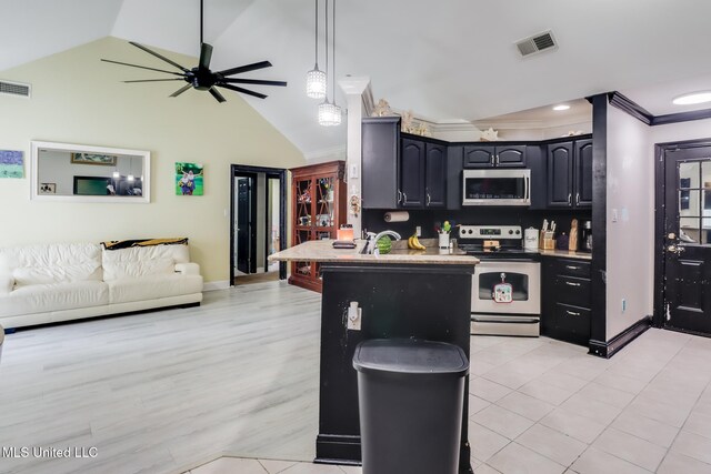 8412 Kaleki Pl, Diamondhead, MS 39525 - kitchen featuring appliances with stainless steel finishes, open floor plan, ceiling fan, crown molding, and a peninsula