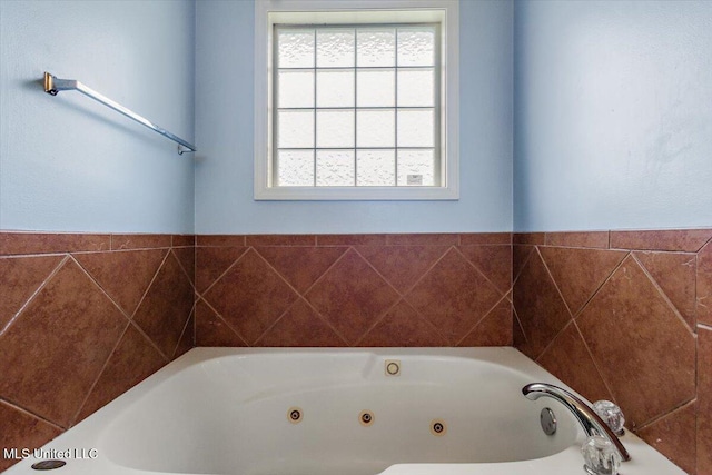 900 Redwood Cv, Byram, MS 39272 - full bath with a tub with jets