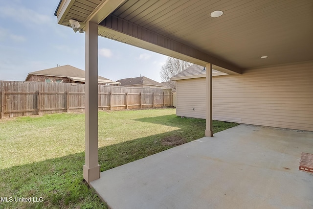 view of yard with a patio