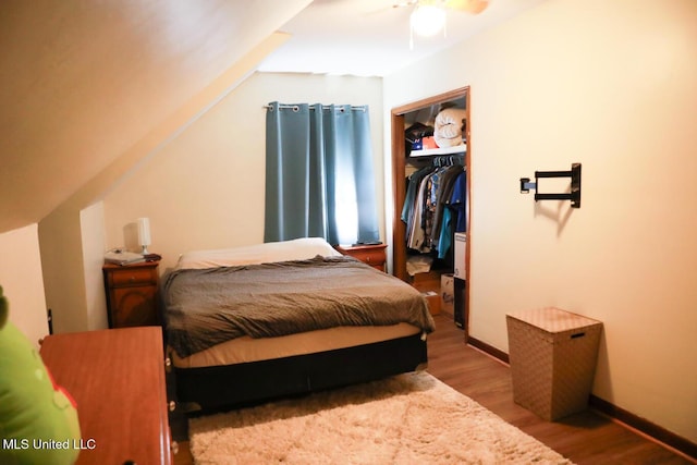177 Robbins Rd, Brandon, MS 39042 - bedroom with wood finished floors, a closet, and a ceiling fan