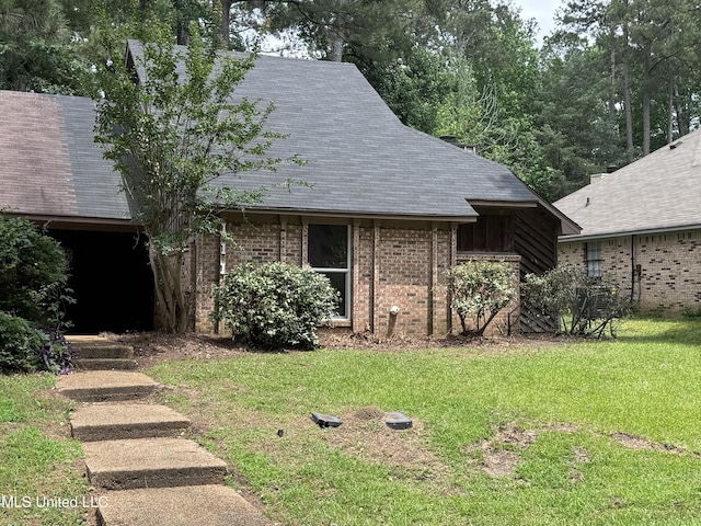 111B N Bent Creek Cir, Brandon, MS 39047 - view of front facade featuring a front yard, a shingled roof, and brick siding