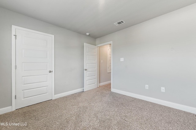 unfurnished bedroom featuring carpet flooring