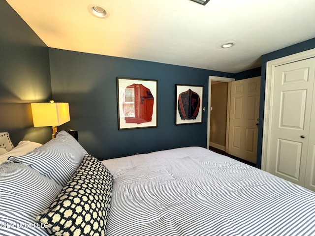 59 Dunbar Rd, Natchez, MS 39120 - bedroom featuring recessed lighting