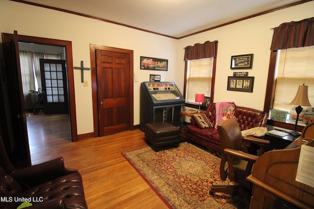 865 Fairfield Ave, Grenada, MS 38901 - office space with light wood-type flooring and ornamental molding