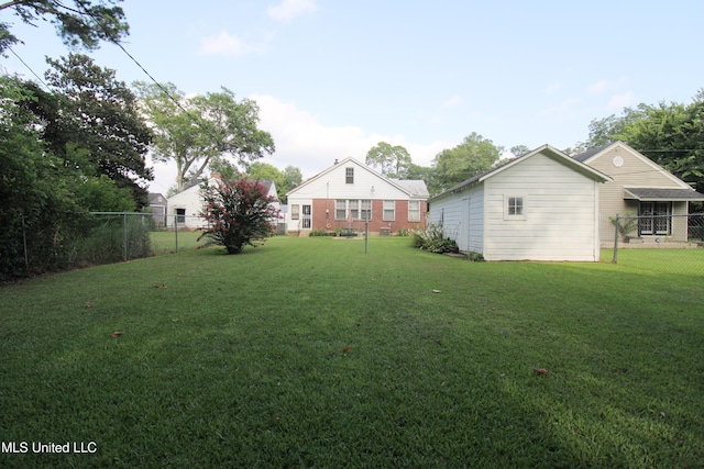 865 Fairfield Ave, Grenada, MS 38901 - view of yard