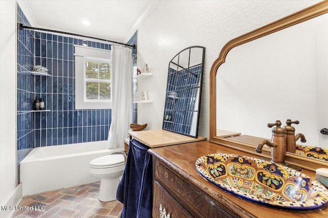 7101 Wayne Ln, Biloxi, MS 39532 - bathroom featuring brick floors, shower / tub combo, and vanity