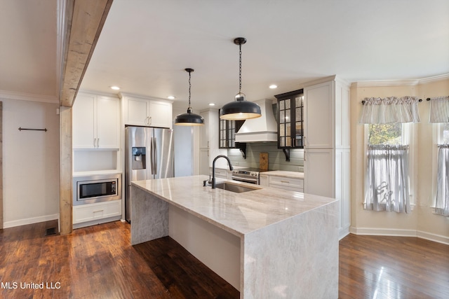 190 Briarwood Dr, Holly Springs, MS 38635 - kitchen with premium range hood, stainless steel appliances, a sink, glass insert cabinets, and baseboards