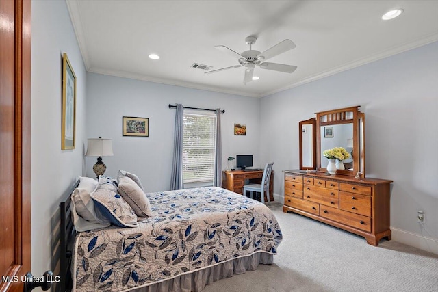 bedroom featuring light carpet, crown molding, and ceiling fan