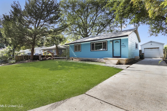 1278 Lopez Pl, Biloxi, MS 39530 - bungalow-style house with an outdoor structure, driveway, and a detached garage