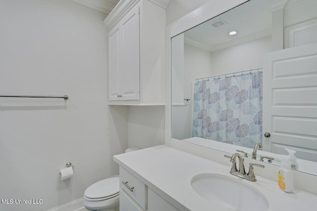 953 Glenwild Cir, Canton, MS 39046 - bathroom with vanity, crown molding, and a shower with shower curtain