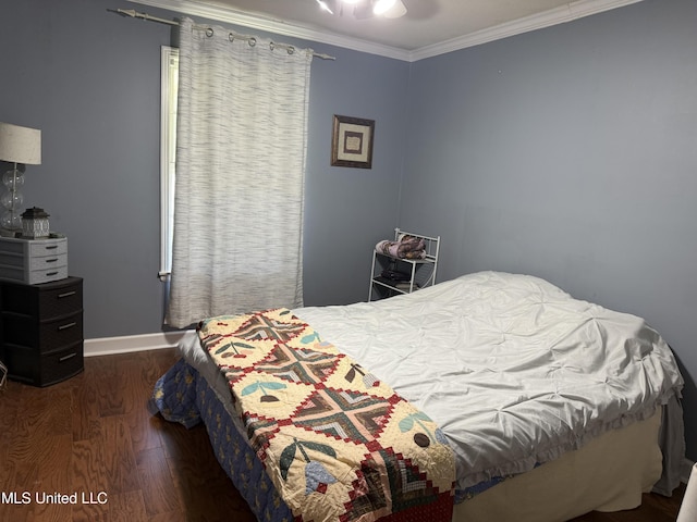 8528 E Cedar Cir, Southaven, MS 38671 - bedroom featuring wood finished floors, ornamental molding, and a ceiling fan