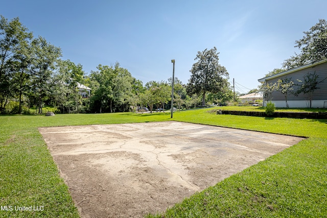 exterior space featuring a yard