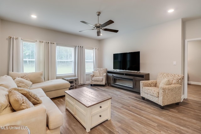 87139 Highpoint Dr, Diamondhead, MS 39525 - living area featuring a ceiling fan, light wood finished floors, and recessed lighting