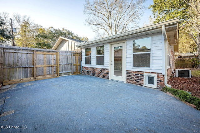 exterior space featuring fence