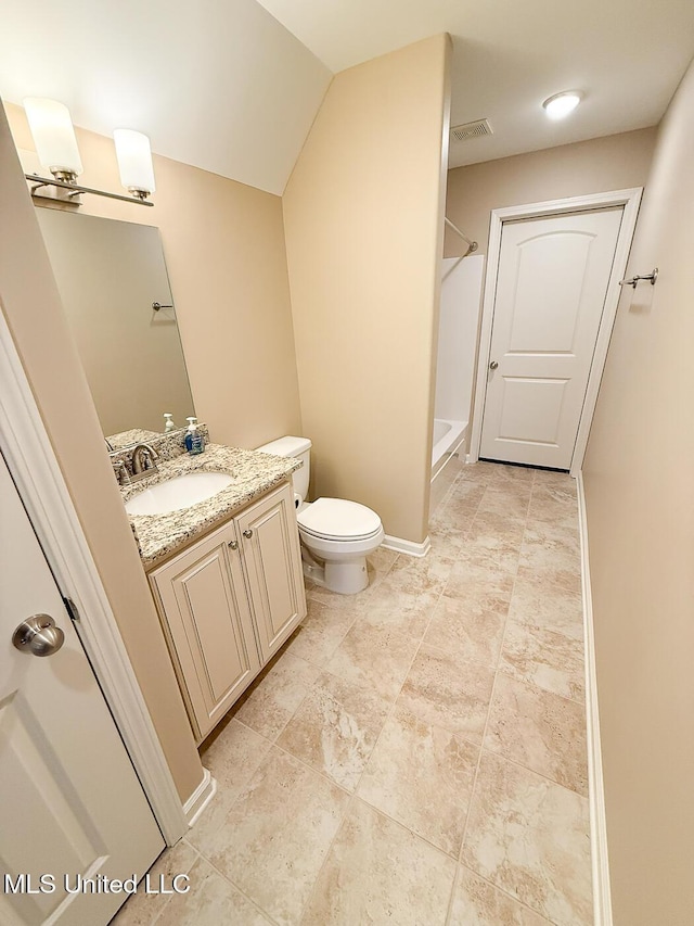 3041 Brambleberry Cv, Southaven, MS 38672 - bathroom with vanity and lofted ceiling