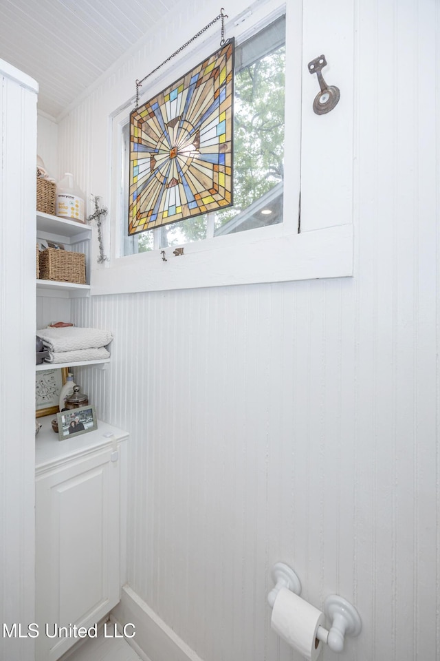 319 Washington Ave, Ocean Springs, MS 39564 - view of bathroom