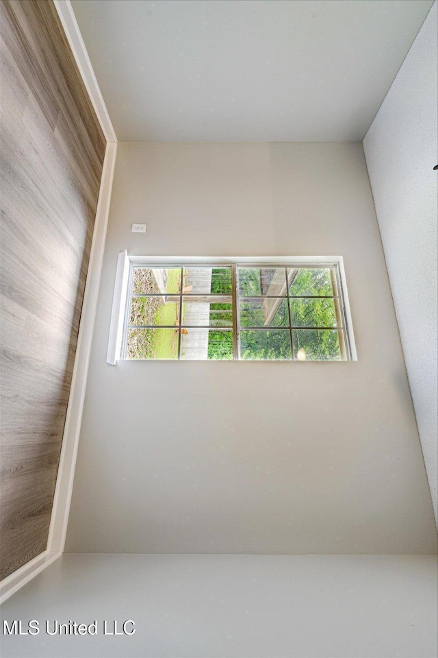 119 Vance Cv, Byhalia, MS 38611 - unfurnished room featuring plenty of natural light