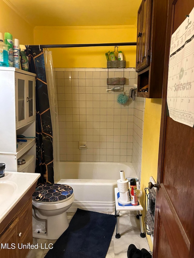 full bathroom with toilet, vanity, and shower / tub combo