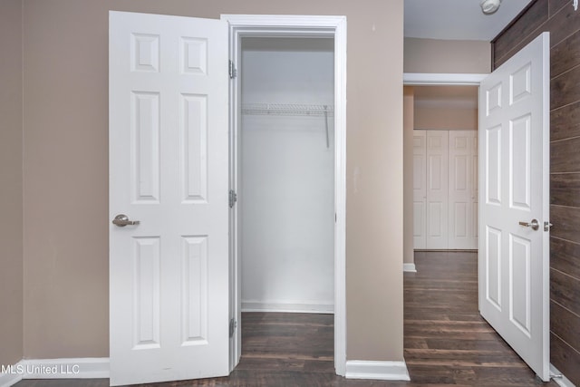 2421 Beachview Dr Unit H2, Ocean Springs, MS 39564 - view of closet