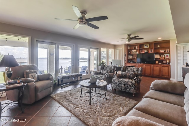 435 Christi Ln, Biloxi, MS 39531 - living area featuring ceiling fan and recessed lighting
