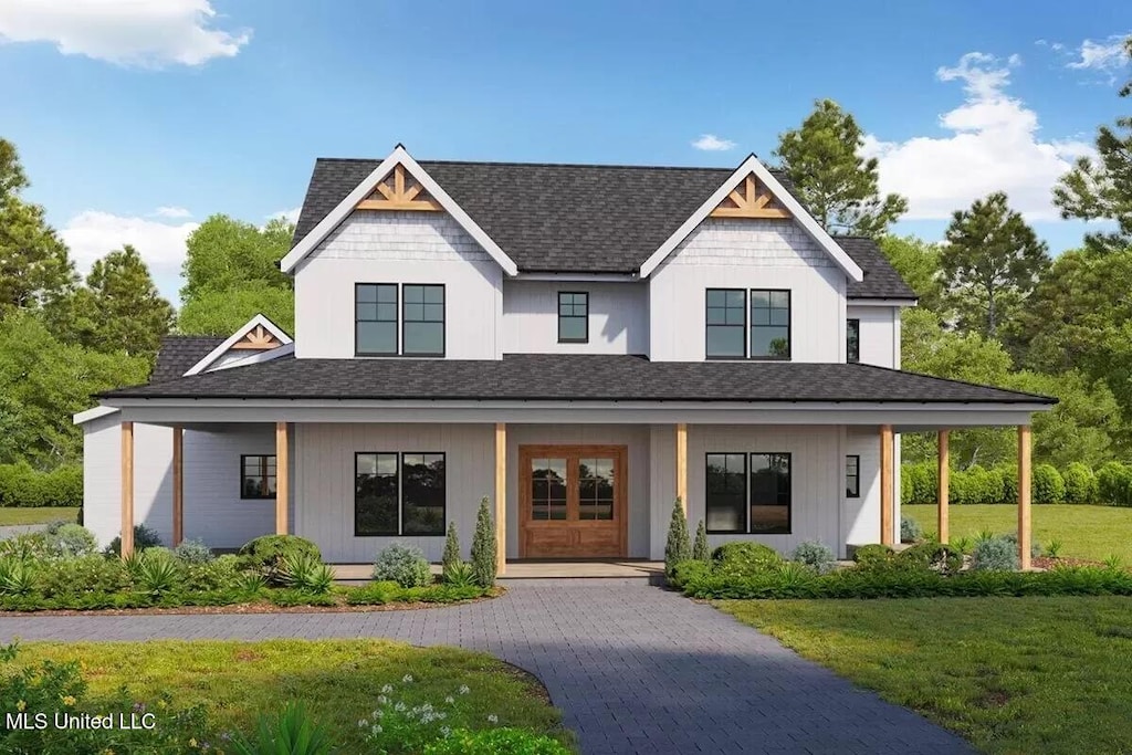 view of front of home featuring a porch and a front yard