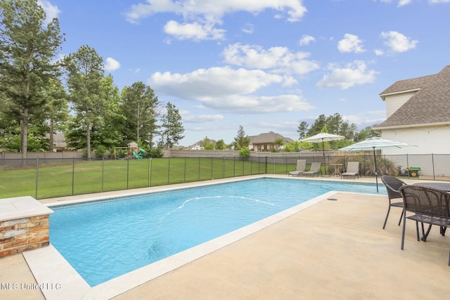 133 Saddlebrook Cv, Madison, MS 39110 - view of pool featuring a patio area, fence, a yard, and a fenced in pool