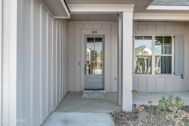 605 Cobalt Way, Brandon, MS 39042 - view of exterior entry featuring board and batten siding