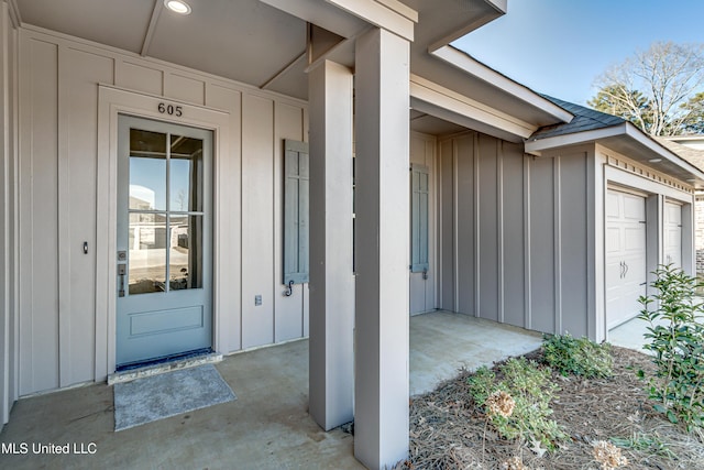 605 Cobalt Way, Brandon, MS 39042 - property entrance featuring board and batten siding