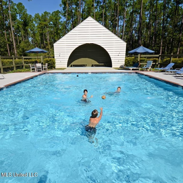 12180 Old Whisper Creek Dr, Gulfport, MS 39503
