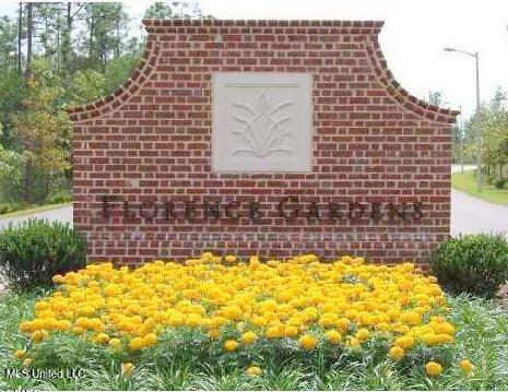 12180 Old Whisper Creek Dr, Gulfport, MS 39503