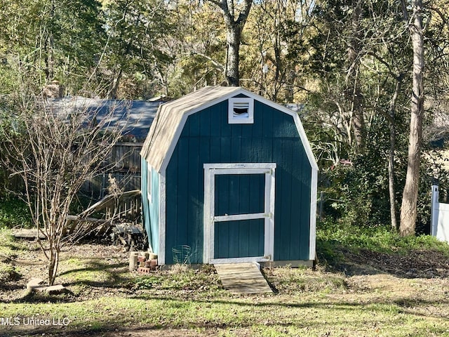 view of outdoor structure