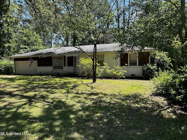 2238 Alta Woods Ter, Jackson, MS 39204 - view of front facade featuring an attached garage, a front lawn, and crawl space
