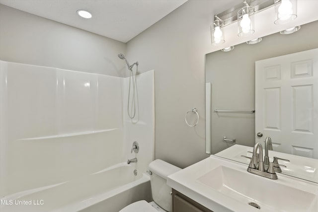 7306 George Ln, Horn Lake, MS 38637 - bathroom with toilet, washtub / shower combination, and vanity