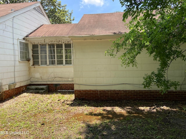 view of home's exterior