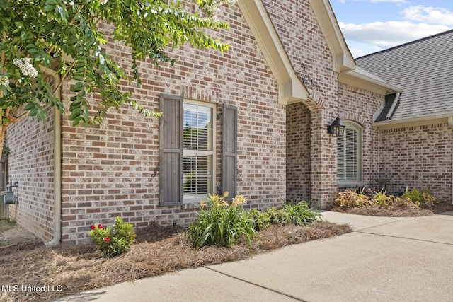 133 Sycamore Rdg, Madison, MS 39110 - property entrance with brick siding and roof with shingles