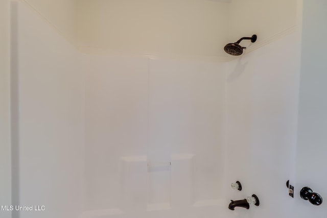 3217 Detroit Ave, Pascagoula, MS 39581 - bathroom view of a shower