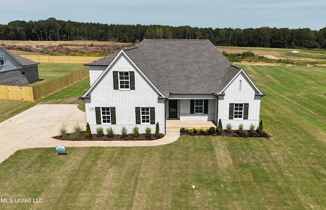 view of front of house with a front yard