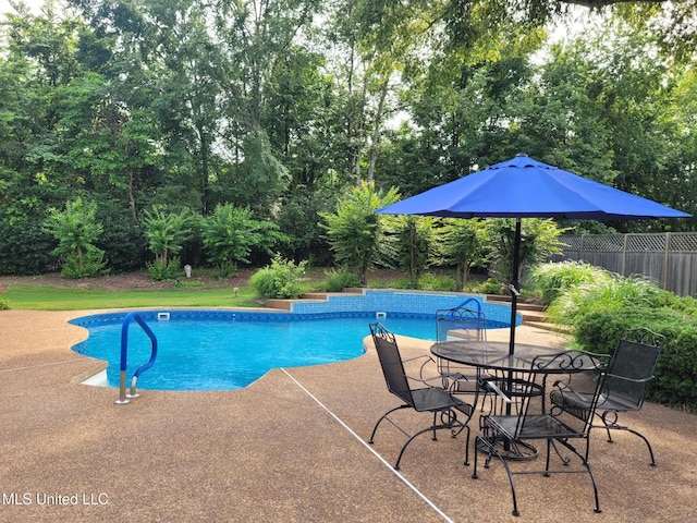8475 Windersgate Dr, Olive Branch, MS 38654 - view of pool with a patio and outdoor dining area