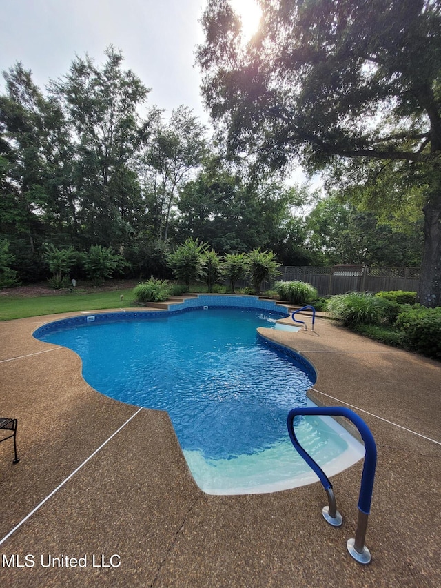 8475 Windersgate Dr, Olive Branch, MS 38654 - view of swimming pool featuring a patio area