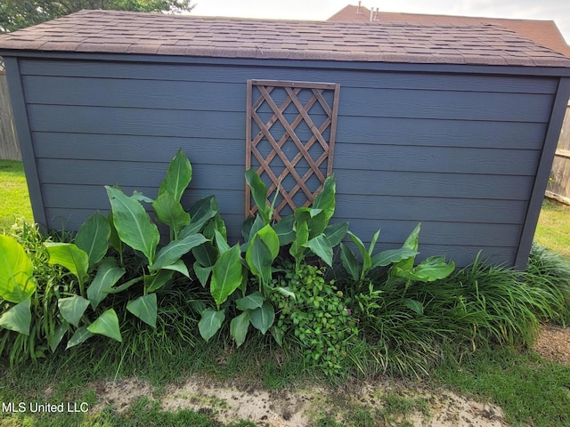 8475 Windersgate Dr, Olive Branch, MS 38654 - view of outdoor structure