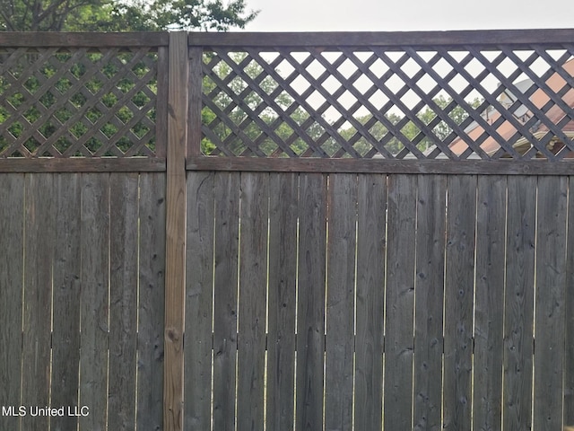 8475 Windersgate Dr, Olive Branch, MS 38654 - view of gate