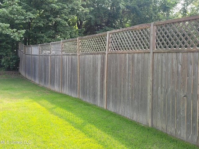 8475 Windersgate Dr, Olive Branch, MS 38654 - view of yard