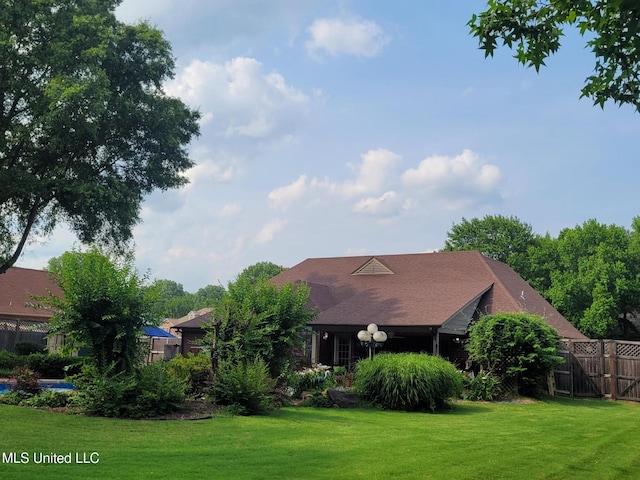 8475 Windersgate Dr, Olive Branch, MS 38654 - view of front of house
