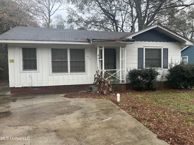 view of front of home